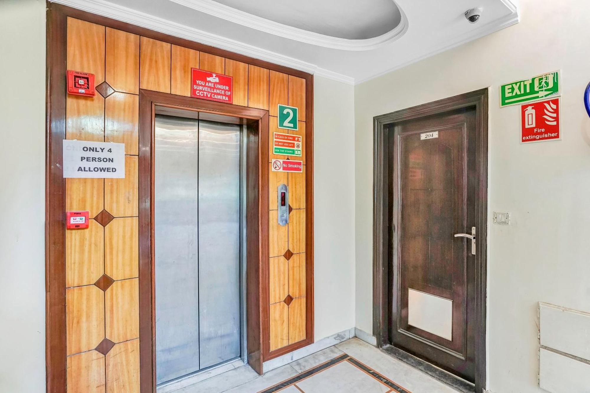 ניו דלהי Hotel O Delhi Empire מראה חיצוני תמונה